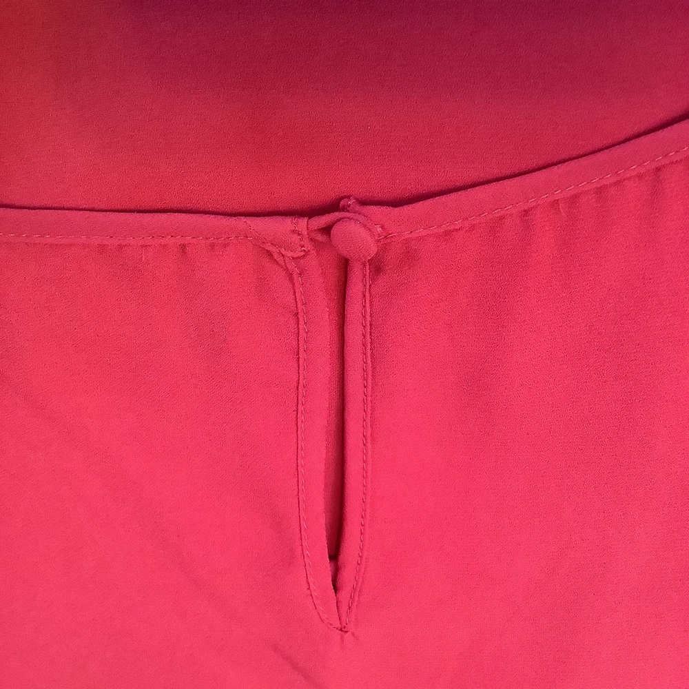 EUC Cable & Gauge sleeveless top - Picture 8 of 13